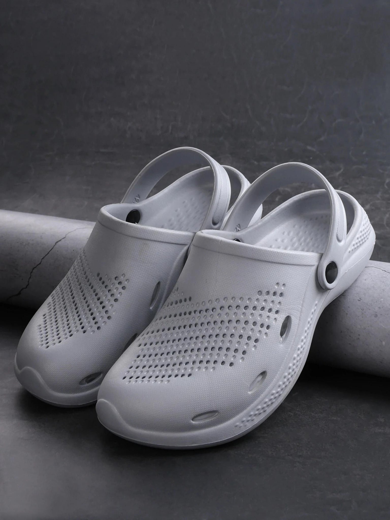 Comfortable Clogs Footwear for All-Day Wear